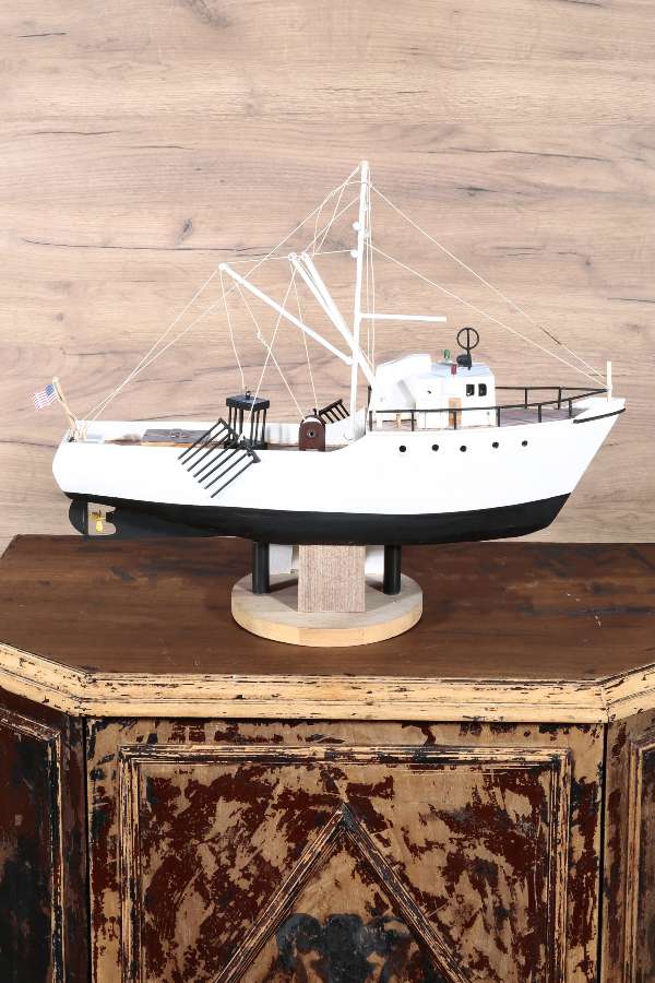 Shrimp Boat Cruise Ship Model 