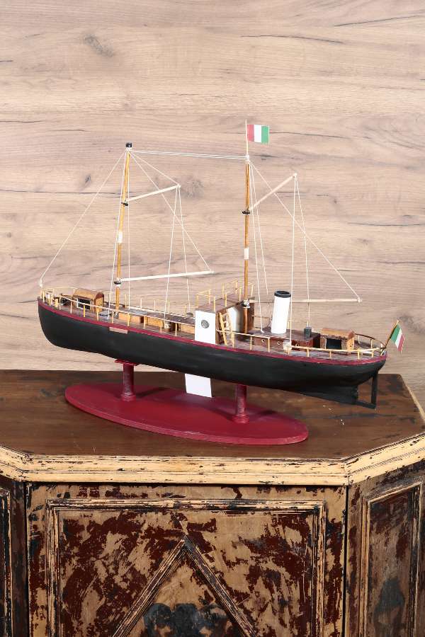 Lena Ship Model 