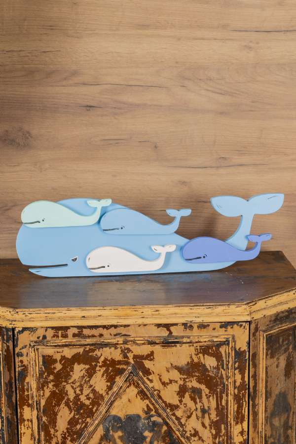 Wooden Whale Family Figure 