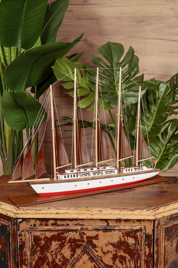 Red Sailing Yacht Model 