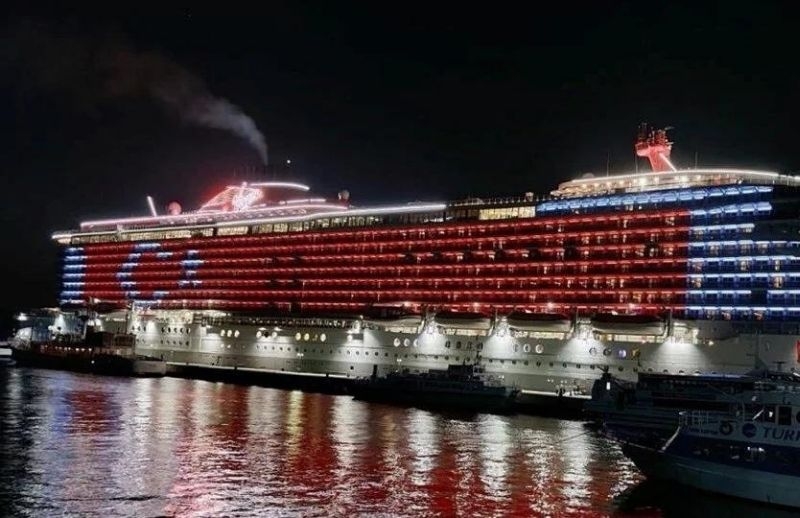 Turkish Flag Suits The Giant Cruise Ship Resilient Lady